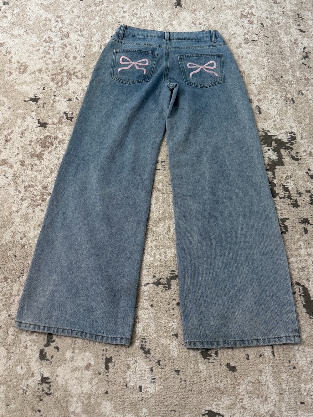 Edikted Bow Pocket Low Rise Baggy Jeans Size XS - Picture 3 of 4